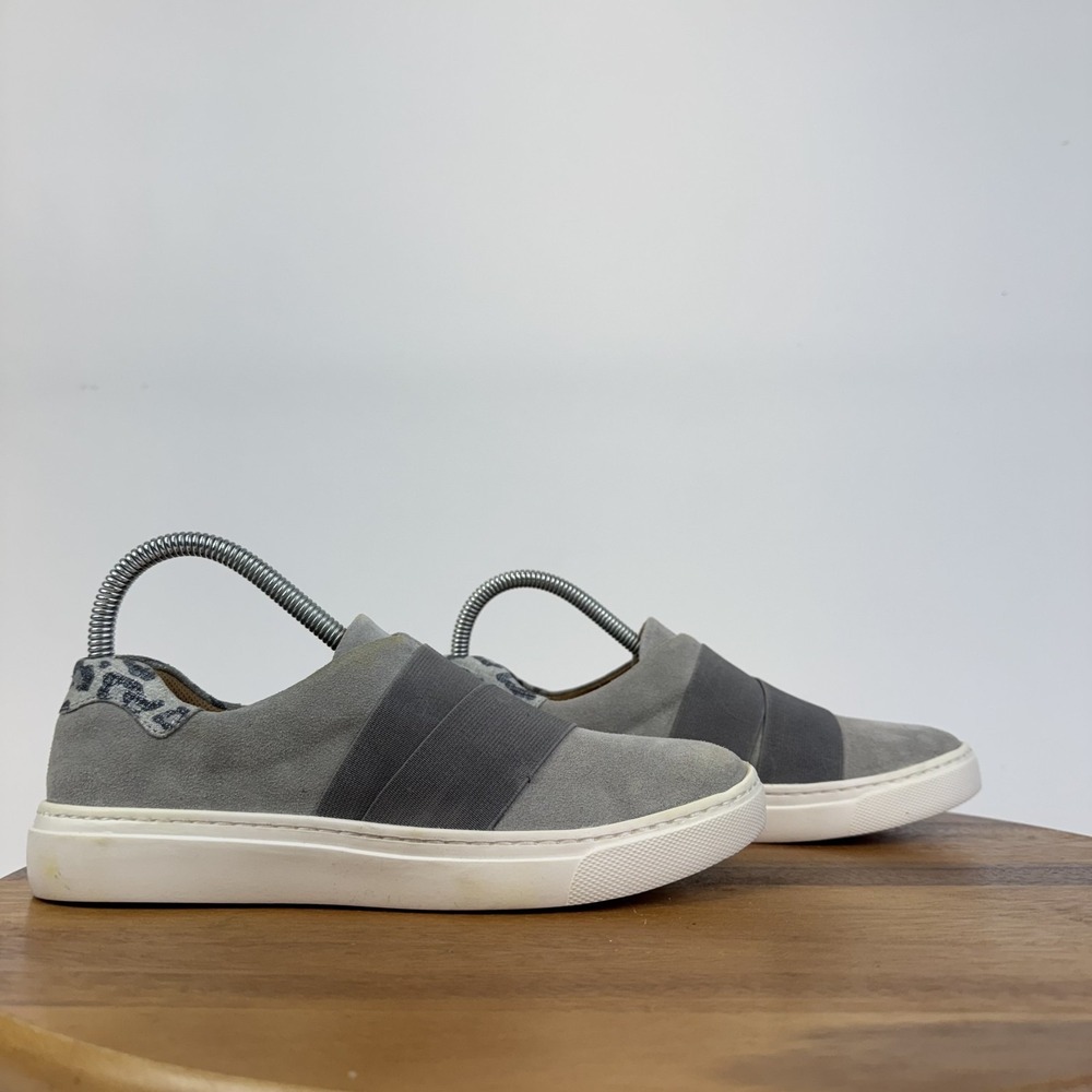 New Womens Comfortiva Tamyra Grey Suede Slip On Casual Sneakers Size 6.5 M NWOB